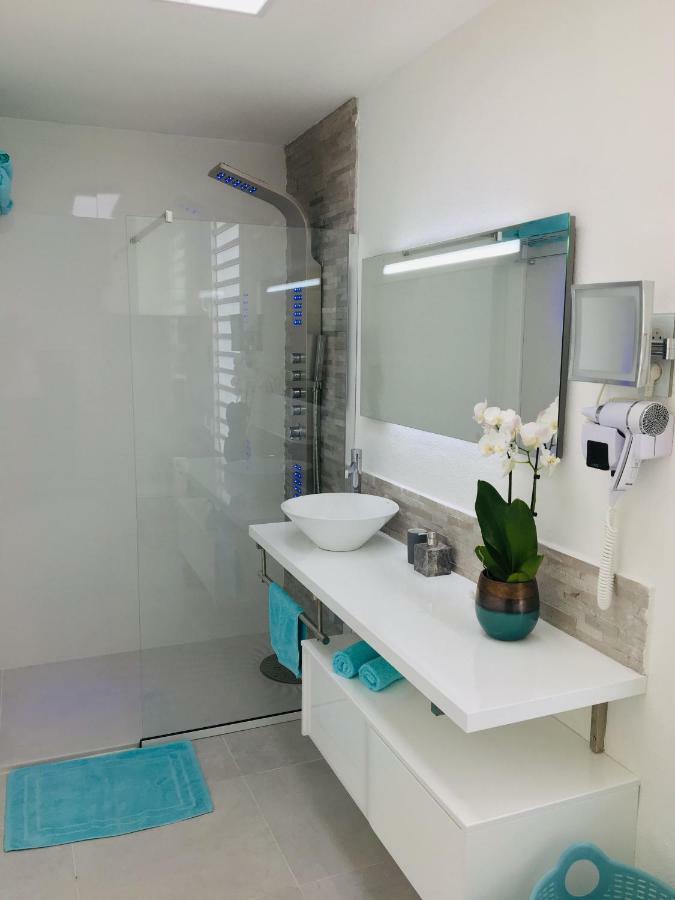 Studio Cozy Melissa Elegance - Guadeloupe , Le Gosier , Dampierre - Avec Pleine Vue Mer - Ocean A 180 Degres Kültér fotó